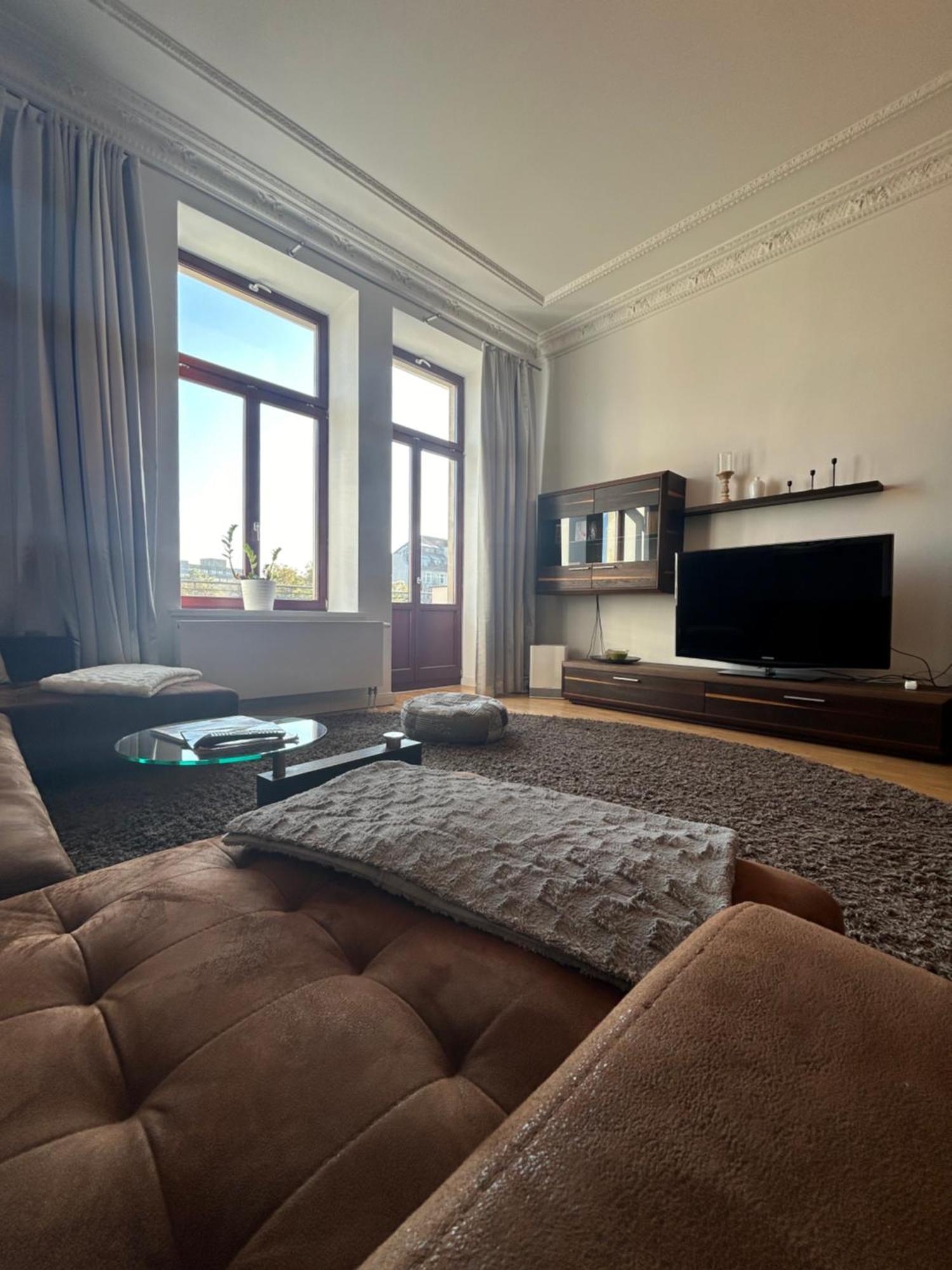 **traumhafte City-wohnung // 120qm // 4-raeume** *